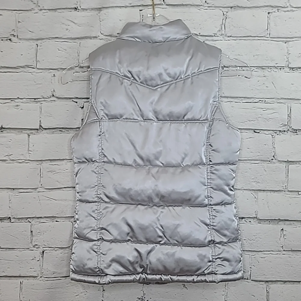 Old Navy Kids Full Zip Quilted Puffer Fleece Lined Vest Jacket in Silver/Gray